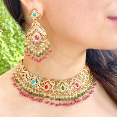 22k gold navratna jadau set under 10 total for wedding Jadau Necklace Set, 22k Gold Jewelry Necklaces, Jadau Necklace, Beaded Watches, 22k Gold Jewelry, Pearl Necklace Set, Emerald Bead, Ruby Emerald, Gold Jewelry Necklace