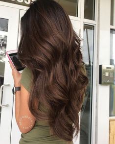 Long Dark Brown Hair, Layers Haircut, Wig Collection, Brown Hair Shades, Brown Hair Looks, Brown Hair Inspo, Brown Hair Balayage, Hair Stylies, Winter Hair