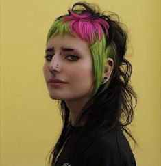 Goth Haircut, Non Binary Haircuts, Short Punk Hair, Dyeing Hair, Hairstyles Art