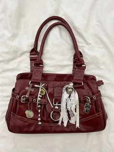 #aesthetic #pinterest #bag #vintage Decorated Bags, Text Pins, Bag Designs, School Things, Jane Birkin, Bags Aesthetic, Pretty Bags, Essential Bag