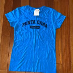 Turquoise Blue Punta Cana T Shirt Size Small. New Blue Short Sleeve Shirt With Text Print, Casual Blue T-shirt With Text Print, Turquoise Crew Neck T-shirt For Summer, Casual Blue Shirt With Text Print, Turquoise Cotton Short Sleeve T-shirt, Turquoise Cotton Crew Neck T-shirt, Casual Turquoise Crew Neck T-shirt, Punta Cana Dominican Republic, Punta Cana