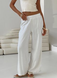 Pants High waisted fit Adjustable elasticated waistband Relaxed fit Twin back pockets Lightweight Fully lined Linen blend Linen Pants Outfit, Womens Loungewear Sets, White Linen Pants, Linen Blend Pants, Flowy Pants, Swaggy Outfits, Casual Tank Tops, Princess Polly, White Pants