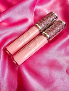 This Strawberry Milkshake🍓 lip gloss brings all the boys to the yard! It's strawberry milkshake flavored and inspired by my jam from Kelis! Its has a light pink tint and full of moisture and high shine. This listing is for 1 gloss. Follow us on all social media TikTok: @caelacosmetics Insta: @caelacosmetics Social Media Tiktok, Milkshake Flavours, Light Pink Lip Gloss, Pink Lip Gloss, Strawberry Milkshake, My Jam, Pink Lips, The Boys, Cincinnati