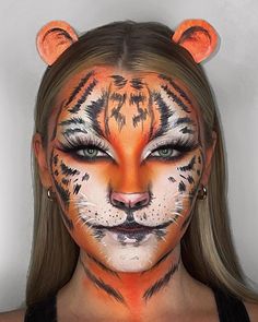 Tiger Makeup Look, Tiger Makeup Women, Cat Makeup Halloween Pretty, Cat Makeup For Kids, Animal Makeup Looks, Animal Face Paint, Black Cat Makeup, Simple Cat Makeup, Powerful Tattoos