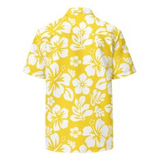 Say Aloha to your favorite new classic Hawaiian print short sleeve shirt from Extremely Stoked! These super sweet aloha shirts exudes coolness both in terms of style and material. The lightweight fabric keeps you cool while the moisture-wicking technology and UPF50+ protection ensure your comfort. Want to rock a classic Hawaiian look? Wear it loose and untucked, or size down for a tighter fit! This shirt is unisex and can be worn by men or women.Perfect for casual wear, beach days, luaus and Haw Yellow Hawaiian Shirt, Surf Stickers, Throw Pillow Styling, Blue Hawaiian, Surf Style, Hawaiian Style, Hawaiian Print, Rock A, Aloha Shirt