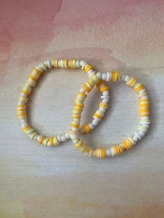 Cute and trendy and comfortable jewelry made by me! White Clay, Made By Me, Yellow White, Jewelry Bracelets, Beaded Bracelets, Jewelry Making, Bracelet, Yellow, Pink