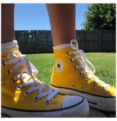 Converse Haute, Converse Aesthetic, Yellow Converse, Dr Shoes, High Top Converse, Yellow Shoes