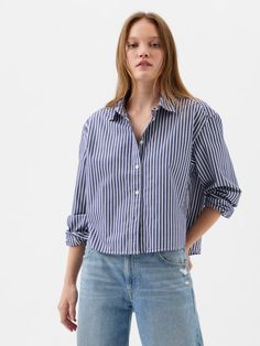 Cropped Shirt | Gap Factory Spread Collar Shirt For Daywear In Fall, Fall Daywear Shirt With Button Cuffs, Fall Daywear Shirt With Spread Collar, Trendy Button-up Shirt With Rolled Sleeves, Casual Poplin Blouse For Workwear, Casual Collared Poplin Blouse, Chic Shirt With Striped Collar And Relaxed Fit, Chic Relaxed Fit Shirt With Striped Collar, Cotton Blouse With Rolled Sleeves For Daywear