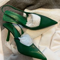 Never Worn! Beautiful Piece, Especially For Summertime!! Zara Shoes 2023, Insole Design, Shoes 2023, Color Board, Zara Heels, Dream Closets, Green Heels, Slingback Heels, Fabric Shoes