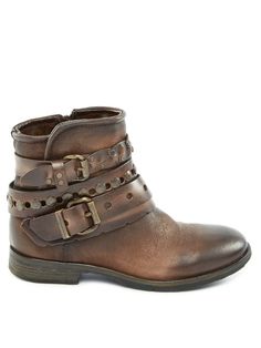 YKX&CO Brown Leather Buckle Ankle Biker Boots Size US 8.5  EU 40  Italy - SVNYFancy Love Job, Buckle Ankle Boots, Beautiful Boots, Biker Boots, Handbag Shoes, Leather Buckle, Women's Boots, Boots For Women, Casual Boots