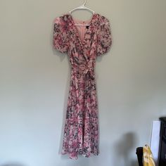 Nwt Dress, Originally 129 Fits Like A Xs/S Spring Pink Maxi Dress For Date Night, Pink Fitted Midi Dress For Dress Down, Casual Pink Short Sleeve Maxi Dress, Casual Pink Maxi Dress For Date Night, Casual Pink Maxi Dress With Short Sleeves, Chic Pink Floral Print Midi Dress, Pink Flowy Maxi Dress For Date Night, Pink Short Sleeve Midi Dress For Evening, Pink Midi Dress For Spring Date Night