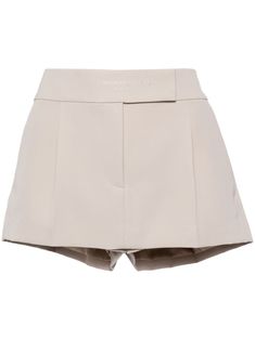 beige wool logo waistband pleat detailing mid-rise straight hem Elegant Pleated Skort For Workwear, Elegant Pleated Short Bottoms, Elegant Beige Fitted Shorts, Elegant Fitted Beige Shorts, Fitted Bottoms With Logo Waistband In Short Length, Formal Fitted Shorts With Belt Loops, Elegant Pleated Shorts With Short Inseam, Elegant Beige Shorts With Short Inseam, Luxury Beige Bottoms For Spring