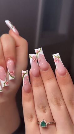 Besame Mucho Nails, Spring Nail Set Ideas, Jhene Aiko Nails, Bridgerton Nails Ideas, Mexican Style Nails, Nails Art Simple, Spring Nail Sets, Nail Art 2022, Design Nails Art