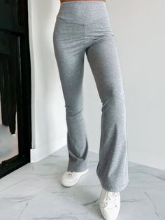 Gray Stretch Straight Leg Pants, Basic Fitted Loungewear Bottoms, Basic Fitted Bottoms For Loungewear, Gray High-waist Pants For Loungewear, Gray High Waist Pants For Loungewear, High Waist Stretch Wide Leg Pants In Gray, High Waist Gray Pants For Loungewear, Casual Fitted High-waisted Bottoms, High Waist Gray Lounge Pants