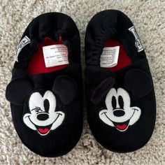 Toddler Size 11/12 Mickey Mouse Disney Slippers. New Without Tags! Tags: Comfy, Casual, Classic, Disney, Vacation, Holiday, House, Cruise Disney Slippers, Disney Shoes, Holiday House, Baby Walker, Disney Vacation, Classic Disney, Toddler Sizes, Comfy Casual, Kids Shoes