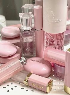 @fwurbie ʚɞ Croquette Aesthetic, Coquette Girlies, Pink Pins, Makeup Bag Essentials, Fancy Makeup, Pretty Skin Care, Pretty Skin