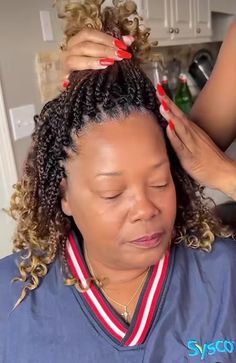 Super easy Crochet braids tutorial - YouTube Crochet Braid Styles Braids, How To Crochet Braids Tutorials, Braided Crochet Pattern, Box Braids With Crochet Hair, Crochet Styles For Black Women Over 50, Feed In Braids With Crochet In The Back, Crochet Braid Patterns For Passion Twist, Short Crochet Locs Hairstyles, Styling Short Box Braids