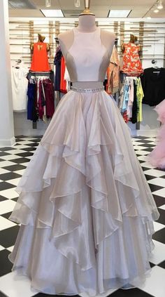 Gonna In Tulle, Beaded Formal Dress, Prom Dress Evening, Prom Dresses Two Piece, Piece Prom Dress, A Line Prom Dresses, فستان سهرة, Pageant Dress, Lehenga Designs