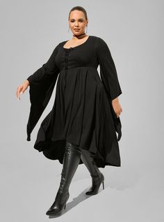 Halloween Costume Witch Dress Plus Size Halloween Costume Ideas Diy, Goth Twee, Beetlejuice Costume, Black Halloween Dress, Plus Size Black Dresses, Plus Size Costume, Plus Size Halloween Costume, Witch Dress, Purple Maxi Dress