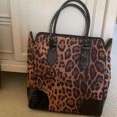 Toss Designs Extra Large Tote, Brand New, Never Used, Great As A Business Bag With Room For Laptop And Work Items. Large Capacity Leopard Print Bag For Shopping, Leopard Print Rectangular Satchel For Shopping, Leopard Print Travel Bag With Top Carry Handle, Leopard Print Tote Travel Bag, Leopard Print Travel Tote Bag, Leopard Print Tote Shoulder Bag For Errands, Travel Leopard Print Shoulder Bag, Chic Leopard Print Bags For Errands, Chic Leopard Print On-the-go Bag