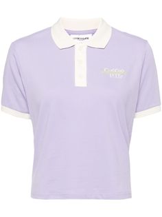 light purple stretch-cotton embroidered logo at the chest contrasting trim polo collar front button placket short sleeves straight hem Spring Polo Shirt With Contrast Collar, Fitted Polo Shirt With Contrast Collar, Fitted Short Sleeve Polo Shirt With Contrast Collar, Summer Collared Tops With Embroidered Logo, Spring Cotton Polo Shirt With Contrast Collar, Fitted Polo Shirt With Embroidered Logo, Purple Fitted Collared Polo Shirt, Classic Fitted Purple Polo Shirt, Fitted Purple Collared Polo Shirt