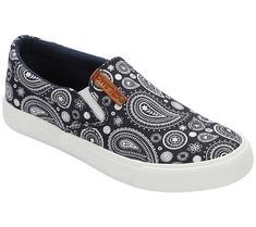 Uncomplicated style and comfort combine beautifully in the Piper slip-on shoe, a perfect companion for your favorite pair of jeans and a casual tee. From Lamo Sheepskin. Casual Slip-on Sneakers With Graphic Print, Multicolor Casual Slip-on Canvas Shoes, Casual Floral Print Slip-on Sneakers, Navy Textured Sole Slip-on Sneakers, Multicolor Floral Print Slip-on Sneakers, Casual Tee, Slip On Shoes, Oxford, Paisley