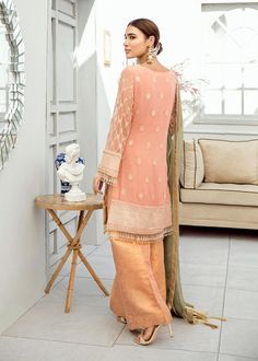 Get this Peach Chiffon Dress, This chiffon party wear completely worked with pure thread, Pakistani Party Wear Online In USA with fast delivery. Pakistani Party Wear, Chiffon Sleeves, Embroidered Chiffon, Embroidered Sleeves, Hanging Crystals, Chiffon Dupatta, Wedding Collection, Pearl Color, Handmade Wedding