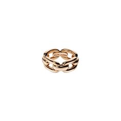 Part of the Chunky Chain collection which beautifully captures Ralph Lauren’s iconic expression of melding modernity and timeless style this 18K rose gold ring is designed to be worn alone or paired with other styles from the collection to create a masterful juxtaposition between chains and links. Handcrafted in a region of Italy renowned for its jewelry artistry this piece is completed with a polished finish. Regions Of Italy, 18k Rose Gold, Timeless Style, Rose Gold Ring, Accessories Watches, The Collection, Or Rose, Gold Ring, Timeless Fashion