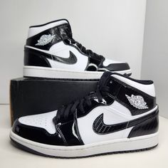 Air Jordan 1 Mid Se Asw Size 11 Men Black/White Sku: Dd1649-001 100% Authentic Brand New With Box (Box Is Missing Lid) Any Questions? Make Sure To Ask Price Firm White Patent Leather Sneakers With Round Toe, White Patent Leather Sneakers With Contrast Sole, White Patent Leather Casual Sneakers, White Casual Patent Leather Sneakers, Casual White Patent Leather Sneakers, White Low-top Patent Leather Custom Sneakers, White Patent Leather Low-top Custom Sneakers, Modern White Patent Leather Custom Sneakers, Air Jordan 1 Mid Se