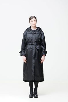 Jacket Capsule Wardrobe, Waterproof Trench Coat, Rains Long Jacket, Oversized Trench Coat, Side Business, Hooded Raincoat, Casual Fits, Capsule Wardrobe, Rain Jacket