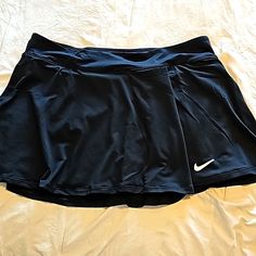 Brand New Women's Nike Tennis Skirt With Attached Shorts Nike Stretch Lined Skirt Bottoms, Nike Stretch Short Skort, Nike Fitted Pleated Skirt, Nike Fitted Mini Skort, Nike Fitted Tennis Skirt, Nike Lined Skirt For Spring, Fitted Nike Pleated Skirt, Nike Stretch Tennis Skirt With Lined Skirt, Stretch Nike Tennis Skirt With Lining