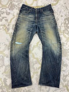 32x29 Distressed Blue Vintage Edwin Jeans Denim- JN3647  Size: 32 Actual measurement (inches): Waist - 32 Front Rise - 9 Hips - 42 Thigh - 10.5 Knee - 9.5 Leg Opening - 18 Inseam - 29 Outseam - 42 Material : Cotton    #JN3647 Edwin Jeans, Jean Vintage, Faded Denim, Grunge Style, Blue Vintage, Jeans Denim, Vintage Denim, Distressed Denim, Style Vintage