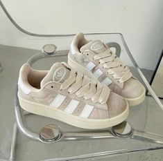 Cream Adidas Campus, Best Shoes For School, Girl Shoes Aesthetic, Addidas Shoes Campus 00s, Trainers Aesthetic, Digital Infrastructure, Buty Marki Nike