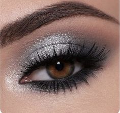 Silver Eyeshadow Looks, Black And Silver Eye Makeup, Silver Smoky Eye, White Eye Makeup, Cheer Makeup