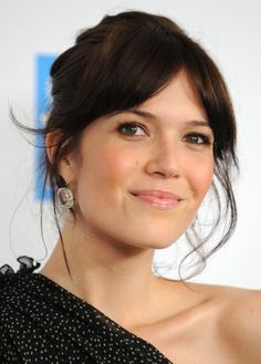 Mandy Moore Hair, Bardot Bangs, Celebrity Short Hair, Parted Bangs, Center Part, Hair 2024, Mandy Moore, Fringe Hairstyles, Hair Envy