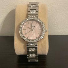 Womens Fossil Watch Brand New With Tags. Silver With Pink Plate Inside Fossil Watches Women Silver, Y2k Watch, Watch Women Silver, 33 Birthday, Pink Plate, Brand Watches Women, Silver Watches, Pretty Watches, Fossil Watches Women