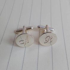 Groom Wedding Cufflinks,One Letter Cufflinks,Personalized Single Initials Cufflinks,Custom Single In Classic Clip-on Cufflinks For Gift, Classic Personalized Round Cufflinks, Classic Round Personalized Cufflinks, Silver Initials Cufflinks For Business, Classic Personalized Adjustable Cufflinks, Elegant Personalized Round Cufflinks, Silver Cufflinks With Initials As A Gift, Classic Round Adjustable Cufflinks, Anniversary Cufflinks With Initials