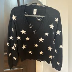 Brand New Never Worn Size Medium Distressed Star Sweater Trendy Black Sweater With Star Print, Black Casual Sweater With Star Print, Casual Black Sweater With Star Print, Casual Black Star Print Sweater, Frog Girl, Star Outfit, Vici Dolls, Star Sweater, Aesthetic Stuff