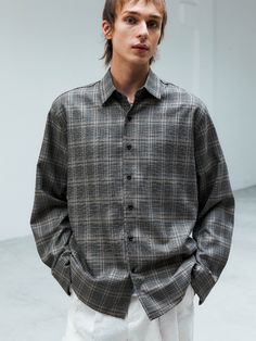 Editor's NotesThis oversized shirt is made from standard plaid check pattern that gives cozy mood. It has relaxed silhouette with comfortable fit so works well all year round.- Collared neck- Button fastening- Drop shoulder- Hi-low hem- Oversized fit- Unisex wearMeasurements (in.)Size: S / M / L- Total Length: 29.1 in. / 29.5 in. / 30.3 in.- Shoulder: 19.3 in. / 20.1 in. / 20.9 in.- Chest: 23.6 in. / 24.8 in. / 25.6 in.- Sleeve Length: 24.0 in. / 24.4 in. / 24.8 in.*Model Info: Man 1 - Height 6' Houndstooth Long Sleeve Shirt For Fall, Long Sleeve Houndstooth Shirt For Fall, Classic Plaid Flannel Shirt With Relaxed Fit, Oversized Plaid Collared Shirt, Relaxed Fit Flannel Shirt With Spread Collar For Fall, Relaxed Fit Flannel Shirt For Work, Everyday Plaid Long Sleeve Shirt, Everyday Long Sleeve Plaid Shirt, Plaid Relaxed Fit Long Sleeve Flannel Shirt