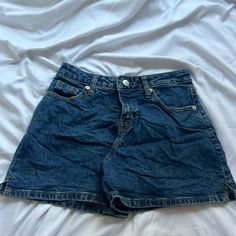 Never Worn Dark Wash Super Flattering Make Me An Offer! Midi Jeans, Wild Fable, Dark Wear, Jean Shorts, Womens Shorts, Women Shopping, Blue, Color