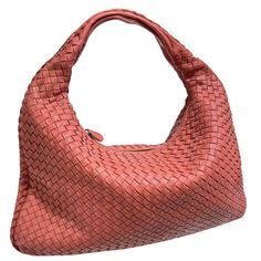 Bottega Veneta Hobo Bag, Professional Photos, Bottega Veneta Intrecciato, Color Coral, Summer Accessories, Professional Photo, Lambskin Leather, Hobo Bag, Fashion Handbags