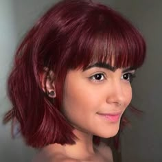 Red Bob With Fringe, Dark Red Hair Bob, Red Short Hair With Bangs, Red Hair Short Bob, Bob Red Hair, Short Burgundy Hair, Hot Wigs, Burgundy Bob, Red Bob Hair