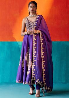 Aman Takyar-Purple Floral Embroidered Anarkali Set-INDIASPOPUP.COM Desi Party, Latest Suit Design, Purple Anarkali, Anarkali Dresses, Kurta Cotton, Traditional Attires, Embroidered Anarkali, Boutique Suits, Royalty Aesthetic