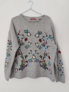 Vintage  Embroidered Sweater, Unique Knitwear, Floral Pullover, 80s Grandma Grey Sweater, Blouse, Women's Unique Knit Size XL Acrylic 100% Acrylic s.Oliver Size  44/XL but see measurements  All measurements taken with garment laid flat: Bust 63cm / 24,80 in x2 Lenght 63cm / 24,80 in Shoulders 71cm /27,95 in Sleeve lenght 45cm / 17,71 in Condition used good Casual Embroidered Knit Sweater, Embroidered Long Sleeve Cozy Sweater, Cozy Long Sleeve Embroidered Sweater, Knit Tops With Floral Embroidery For Fall, Floral Embroidery Knit Tops For Fall, Casual Winter Sweater With Floral Embroidery, Embroidered Knit Crew Neck Top, Spring Crew Neck Sweater With Fair Isle Pattern, Fall Floral Embroidered Crew Neck Sweater