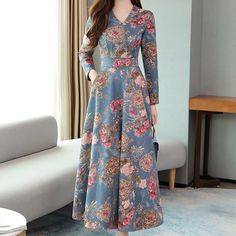 Product information:Pattern: PrintingSkirt length: Mid-length skirtCollar type: V-neckSleeve length: Long sleeveWaist type: Middle waist Size information: size (cm) Shoulder width bust Waist circumference Length M 37 90 74 115 L 38 94 78 116 XL 39 98 82 117 2XL 40 102 86 118 3XL 41 106 90 119 Blue Long Sleeve V-neck Dress For Spring, Blue Long Sleeve V-neck Dress For Fall, Blue Floral Print Midi-length V-neck Dress, Blue Floral Print V-neck Midi Dress, Fitted Blue V-neck Dress For Fall, Blue Casual Long Sleeve V-neck Dress, Casual Blue Long Sleeve V-neck Dress, Blue Long Sleeve V-neck Casual Dress, Vestidos Sport