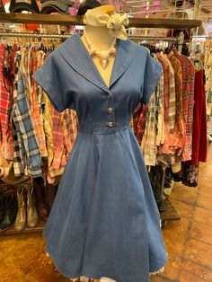 Lightweight chambray denim retro style dress Denim Retro, Retro Style Dress, Pinup Style, Cute Flats, Pink House, Modern Light, Pink Houses, Button Up Dress, Pin Up Style