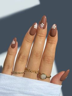 Uñas Color Cafe, Brown Nail Art, Kutek Disney, Brown Nail, Brown Nails Design, Simple Fall Nails, Ootd Instagram, November Nails, Fall Gel Nails