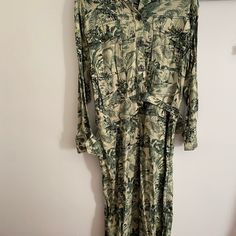 Zara Linen/Viscose Blended Long Sleeve Maxi Dress In Safari Green; Size M(42”B), 34”Waist W/ Adjustable Waist Band, 21” Long Sleeve W/ Roll Up Sleeve Option, 2 Patched Pockets Front And 2 Side Seam Pockets, 50” In Length, Side Vents Open 14”, Lightweight. New Without Tag/ Retail $169. Green Rayon Long Sleeve Maxi Dress, Zara Long Sleeve Shirt Dress With Button Closure, Zara Long Sleeve Buttoned Dress, Zara Green Floral Print Maxi Dress, Chic Long Sleeve V-neck Dress By Zara, Zara Long Sleeve V-neck Summer Dress, Safari Green, Roll Up Sleeves, Long Sleeve Maxi