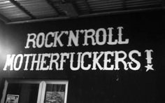 Rock N Roll mother fuckers! it just makes us happy... Casa Rock, Rock Aesthetic, We Will Rock You, Rockstar Gf, Live Rock, Musica Rock, Daisy Jones, Kid Rock