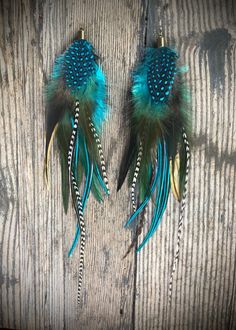 Long Feather Earrings Extremely Lightweight Perfect as a Pair or Wear as a Single Earring-- Even Better, Give one to a Friend to Wear as BFF Earrings! DETAILS: Feathers, With Some Cruelty Free Feathers Sold w/ Hypoallergenic Gold + Silver Interchangeable Hooks Blue, Turquoise, Brown, Black, Natural 9" Longest Length --FREE SHIPPING-- Bff Earrings, Free Earrings, Earrings Blue, Feather Earrings, Single Earring, Blue Turquoise, Selling On Etsy, Cruelty Free, Feathers